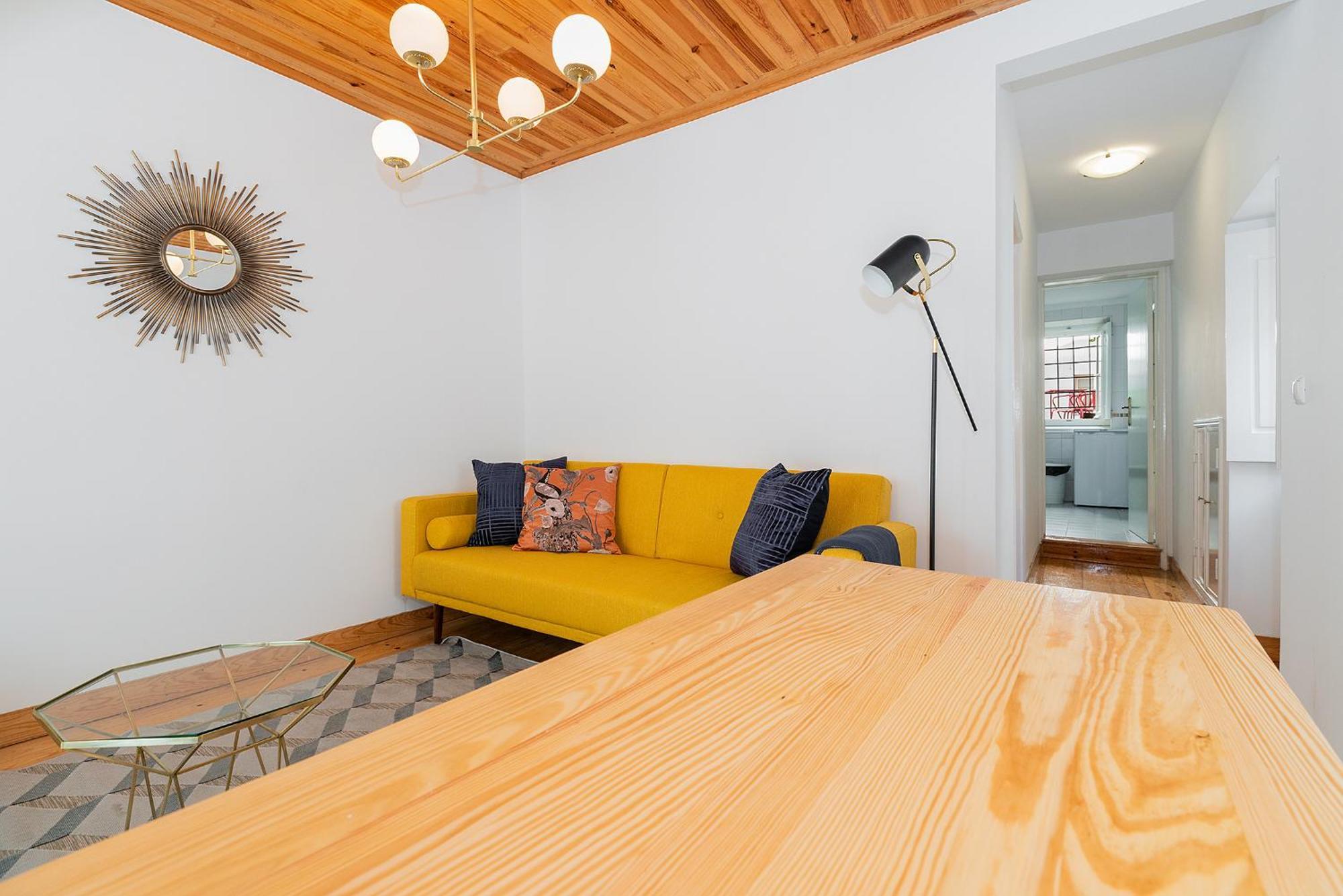 River View 1Bdr Apt In Alfama Close To Tram Lisbon Exterior photo
