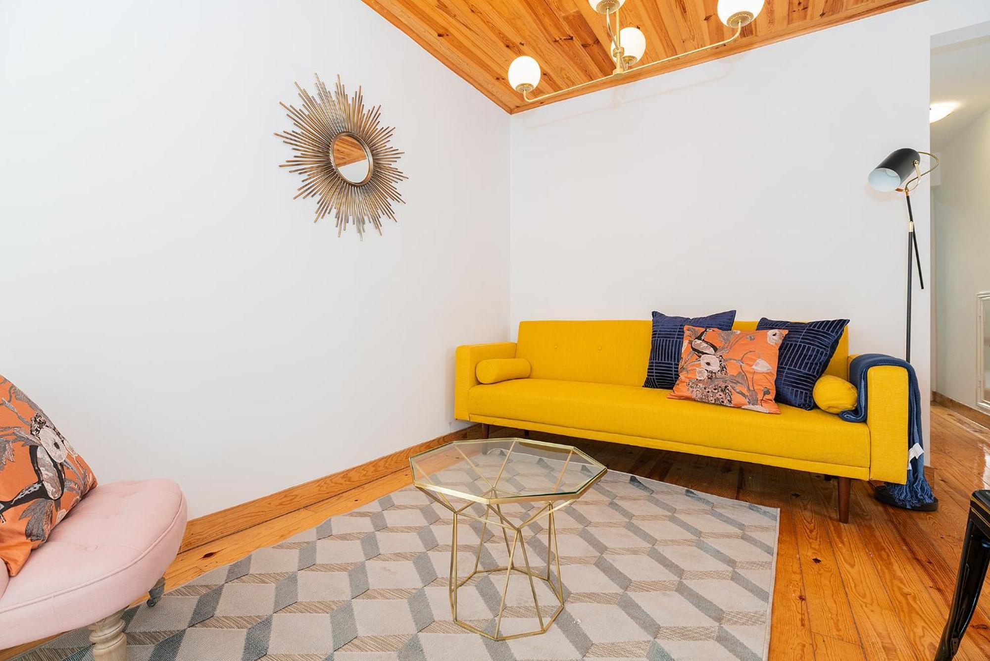 River View 1Bdr Apt In Alfama Close To Tram Lisbon Exterior photo
